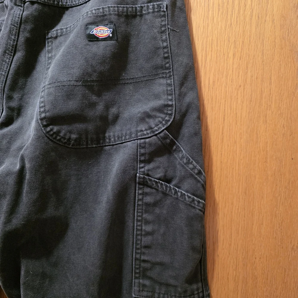 Dickies Men's Black Cargo Work Carpenter Pants - Picture 3 of 6